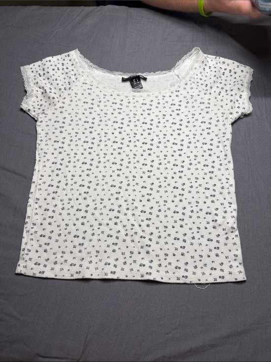 Streetwear Society Tops - Streetwear Society White Short Sleeve Tee with Navy Micro Floral
